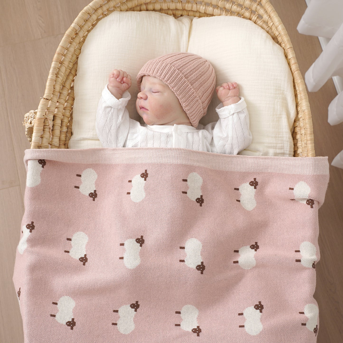 Avibae 100%  Cotton Lamb Pattern Baby Comfort Blanket